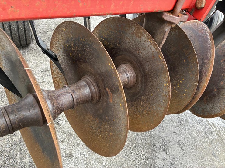 case-ih-3900-image-10