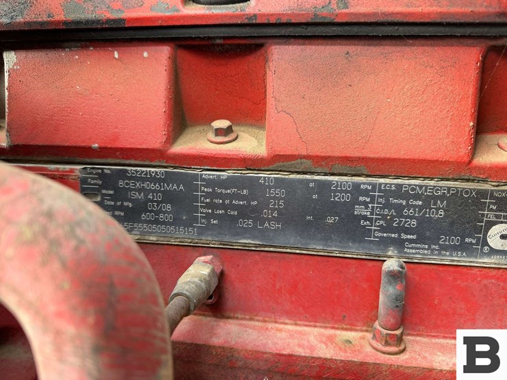 2009-peterbilt-384-image-43