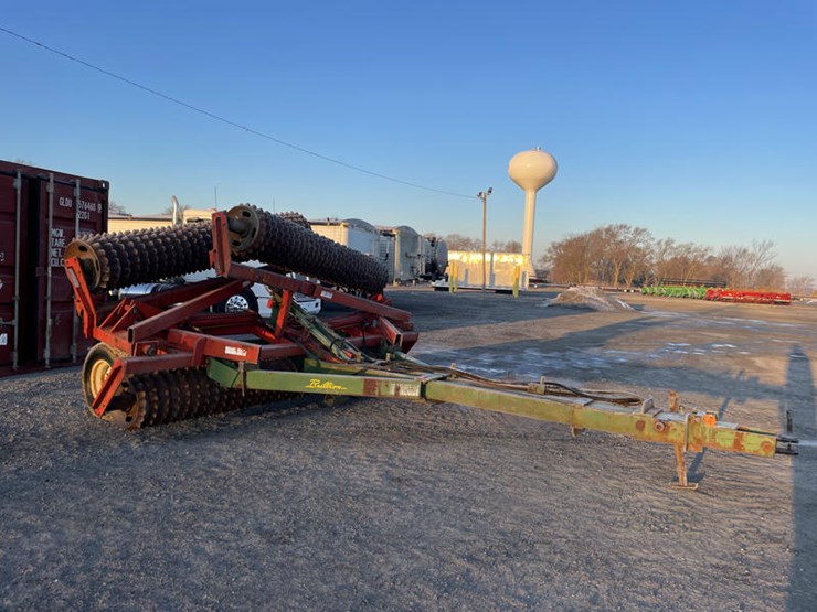 #5111-•-brillion-x-fold-packer-image-18