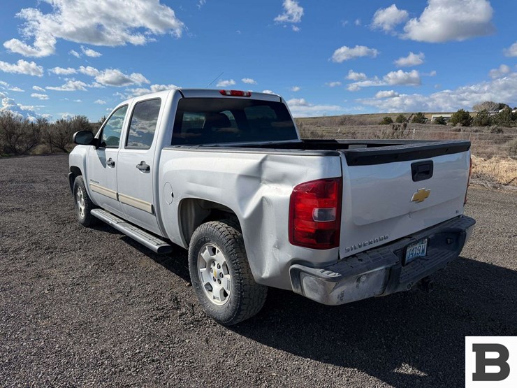 2013-chevrolet-silverado-1500-image-4