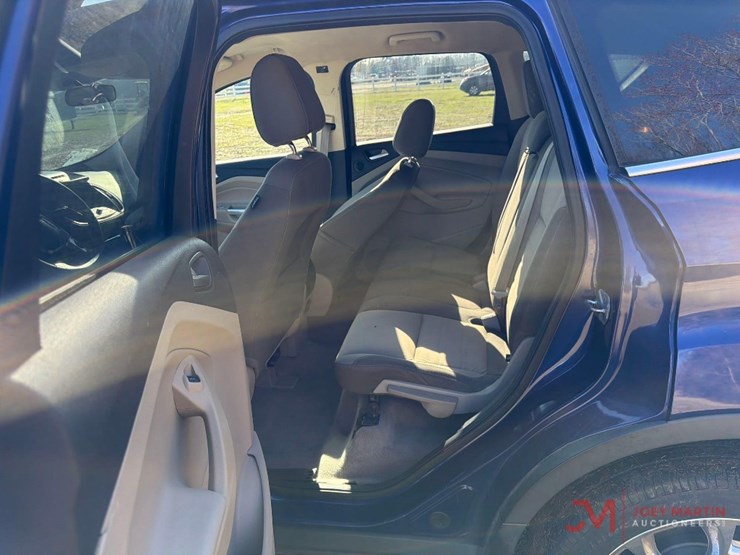 2014-ford-escape-se-image-16