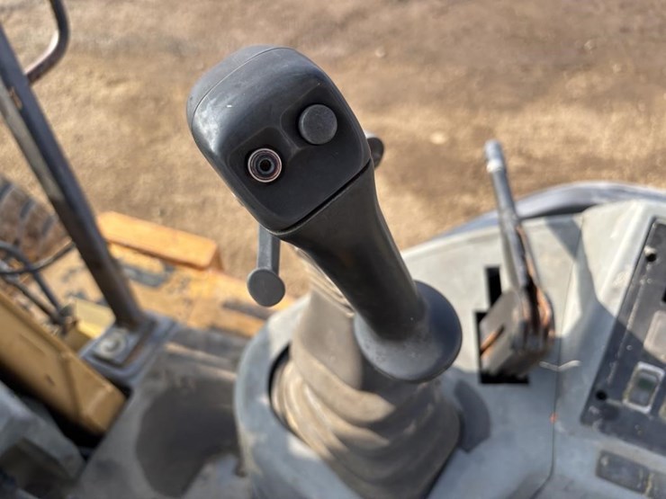 case-570l-xt-image-33