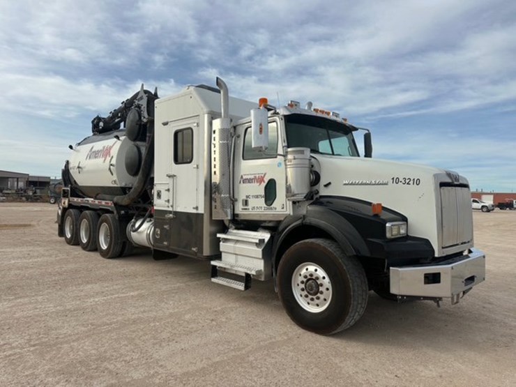 2018-western-star-4900-image-3