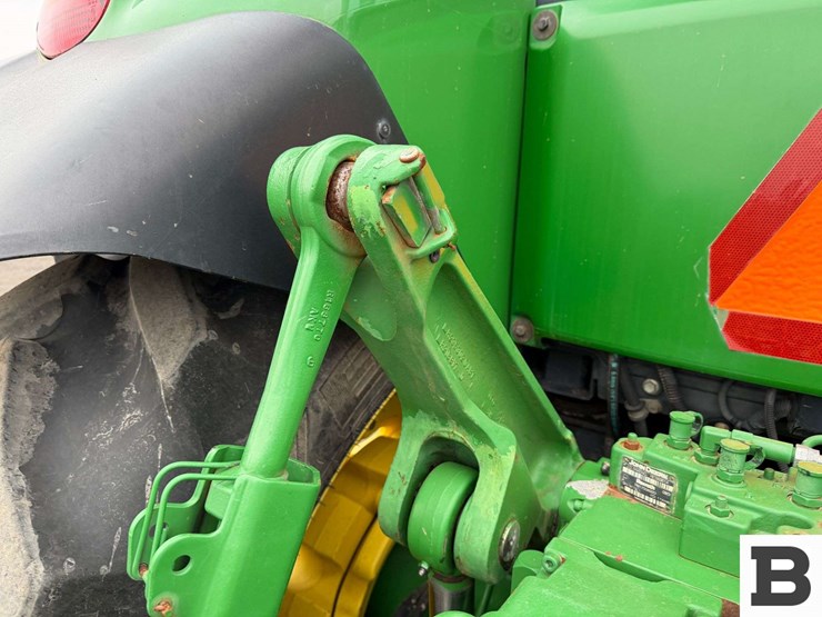 2012-john-deere-7260r-image-32