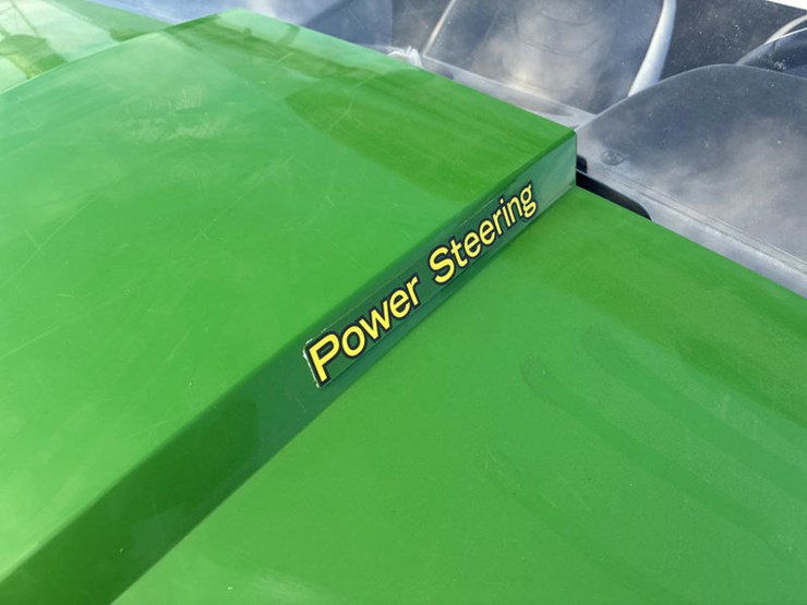 john-deere-gator-image-11