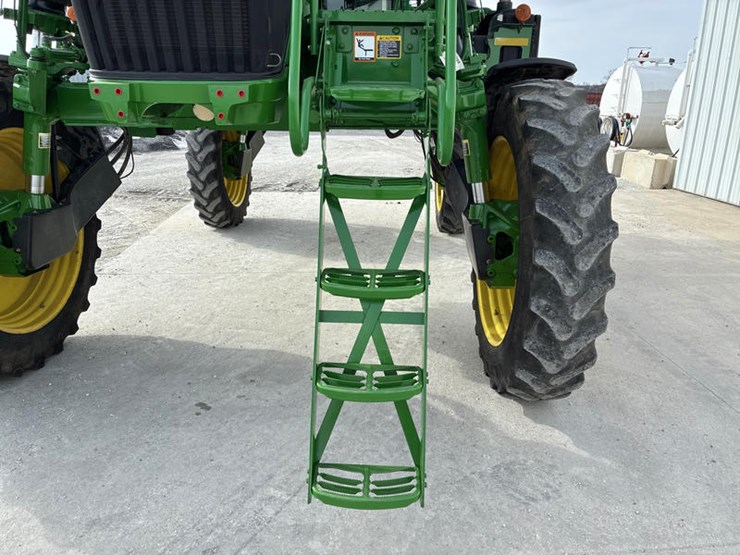 2014-john-deere-4830-image-44