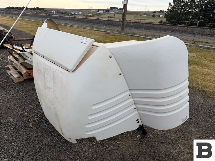 semi-truck-wind-deflector-image-2
