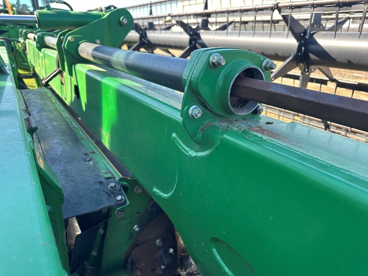 john-deere-630d-image-12