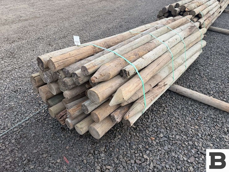 ..-wooden-posts-image-4