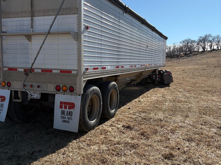 timpte-grain-trailer-image-4