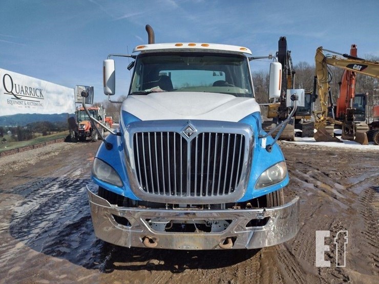 2009-international-prostar-image-2