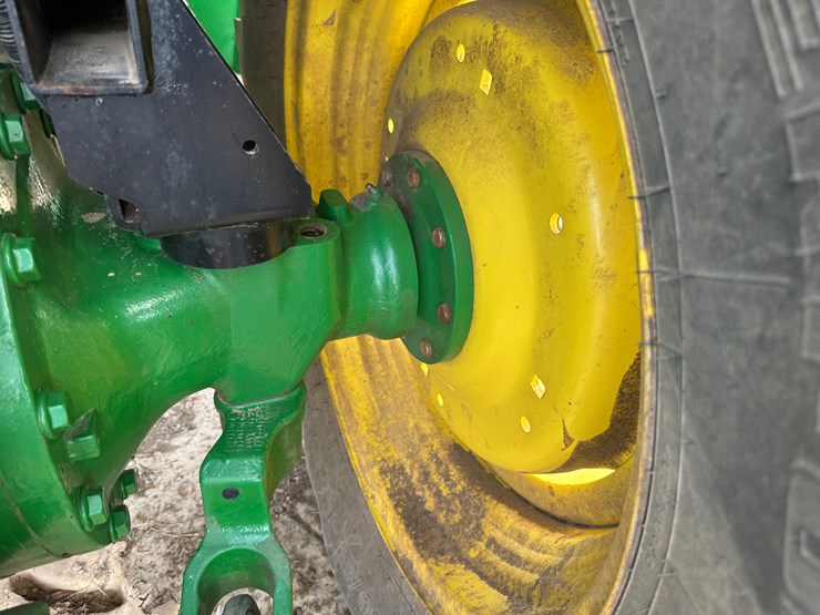 2011-john-deere-5090m-image-11