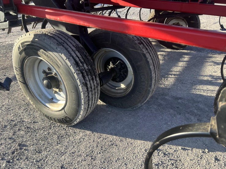 case-ih-200-image-12