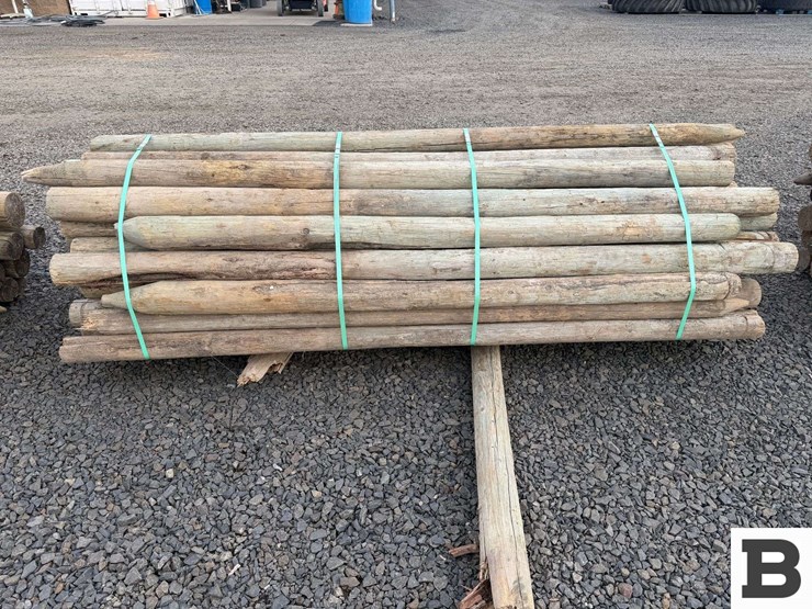 ..-wooden-posts-image-5