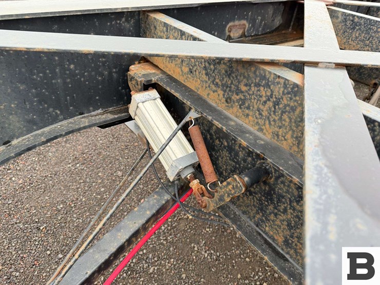 2011-dionbilt-dbnsl-220ar-chassis-trailer-image-20