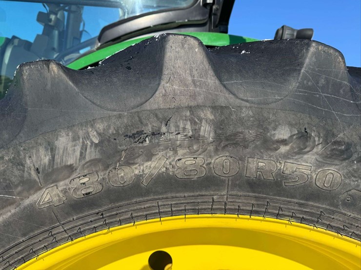 2012-john-deere-8310r-image-42