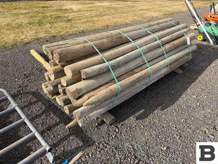 ..-wooden-posts-image-7