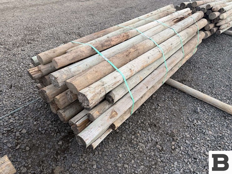 ..-wooden-posts-image-4