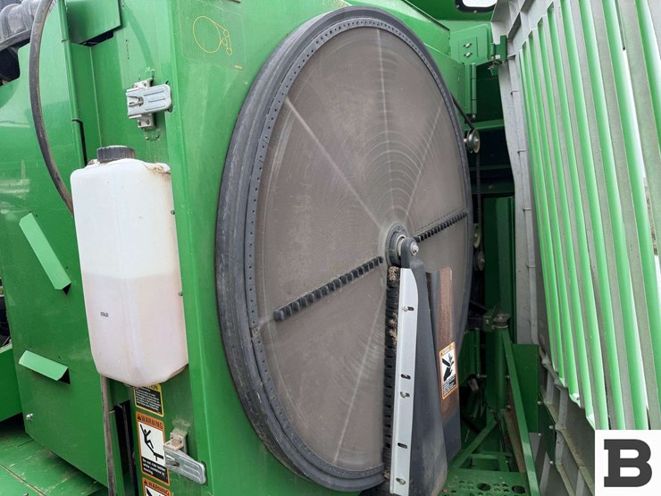 2004-john-deere-9660-sts-image-89