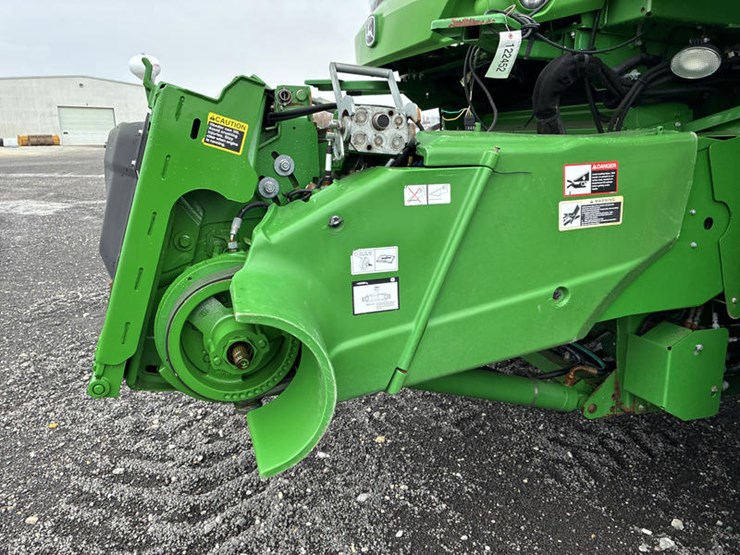 2014-john-deere-s680-image-18