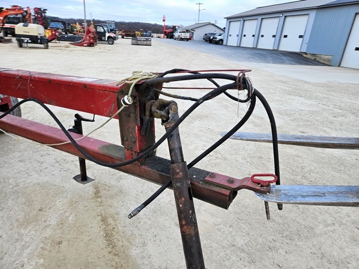 international-881-image-10