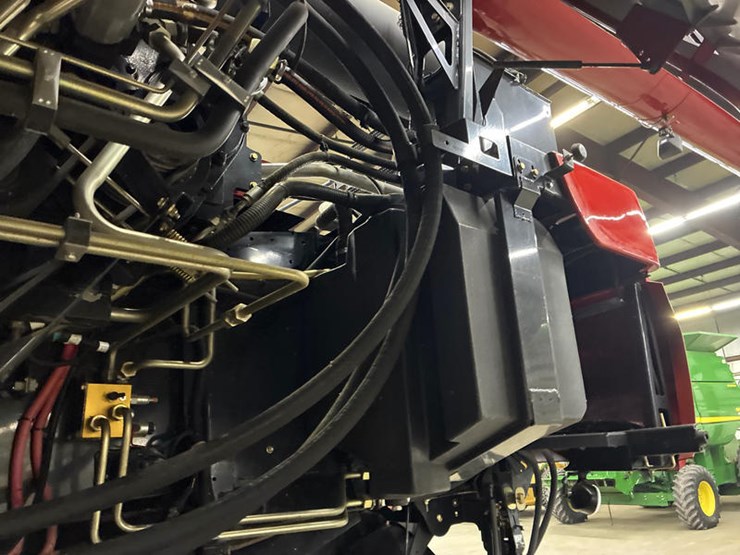 2012-case-ih-7230-image-55