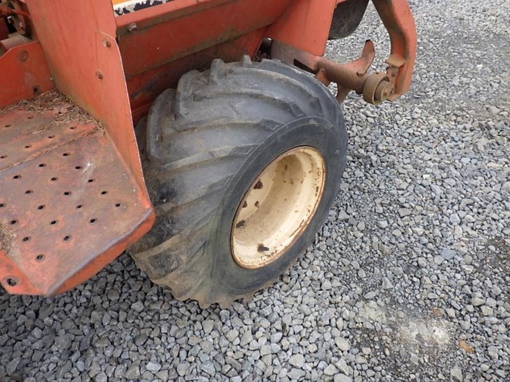 ditch-witch-2310w-image-24