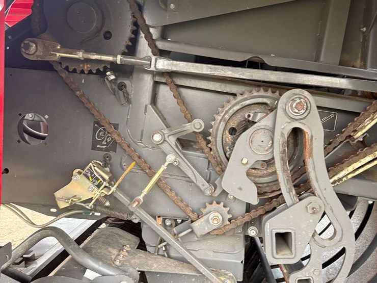 massey-ferguson-2270xd-image-21