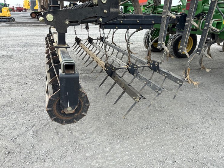 john-deere-2310-image-53