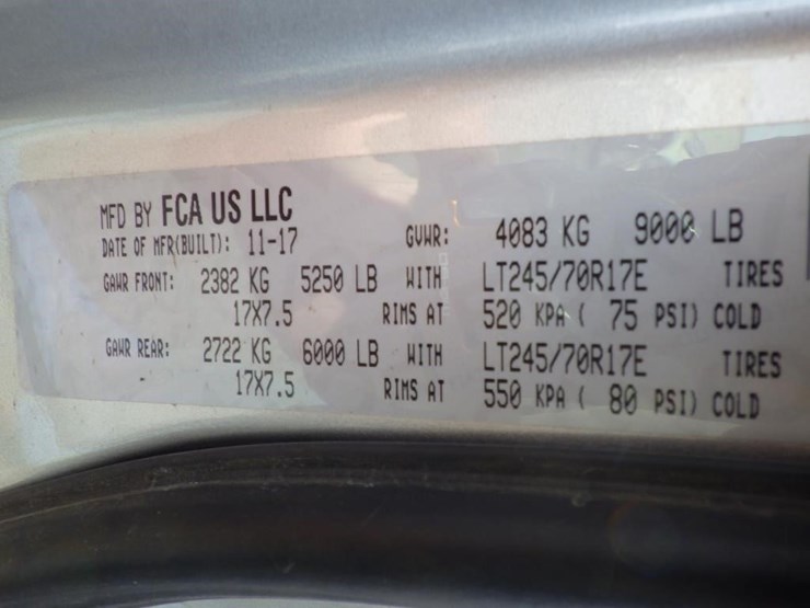 2018-dodge-2500-image-16