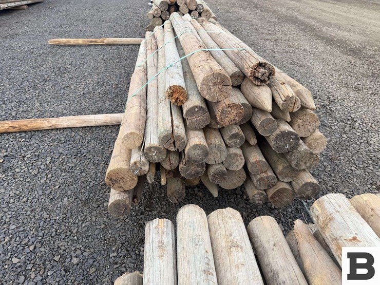 ..-wooden-posts-image-7