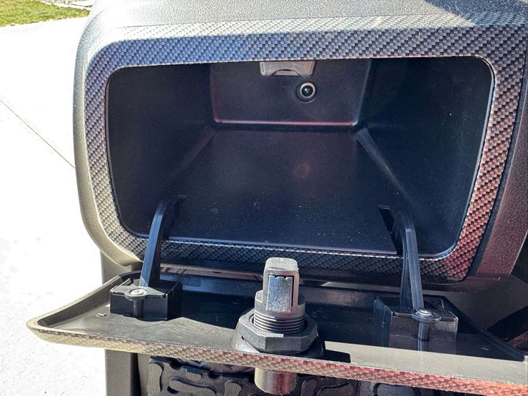 2025-evolution-d5-ranger-4.-only-109-miles!-like-new-image-13