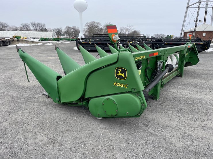 2012-john-deere-608c-image-7