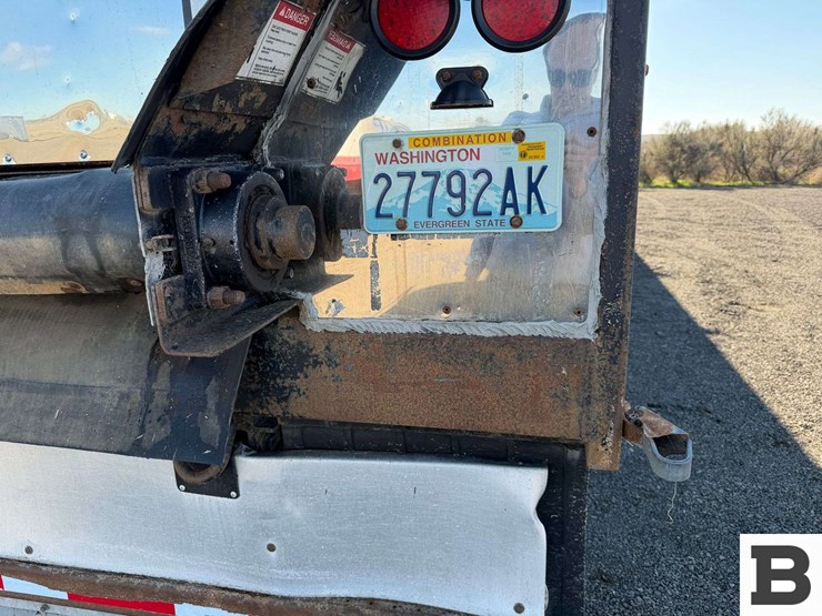 2015-valley-trailer-image-39