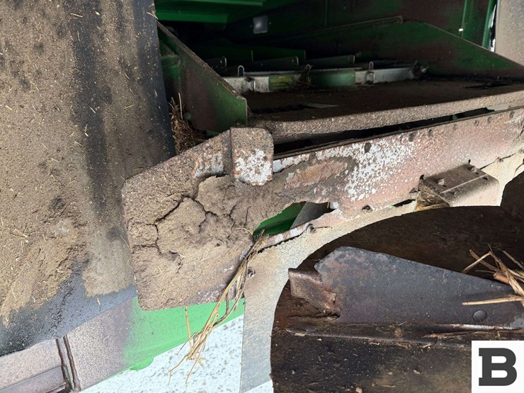 2004-john-deere-9660-sts-image-65