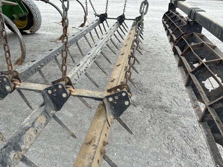 john-deere-2310-image-45