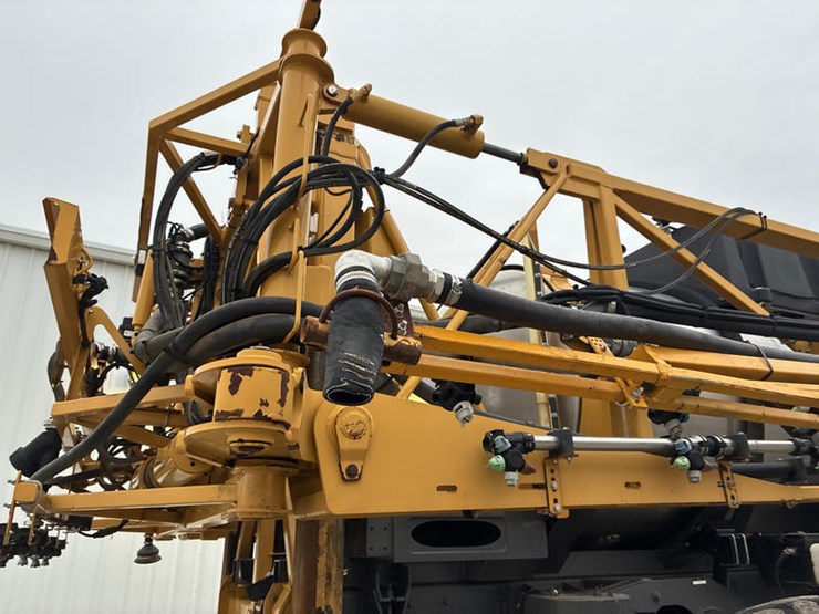 2015-ag-chem-rg1100-image-34