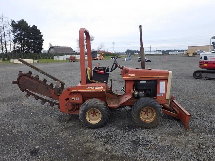 ditch-witch-2310w-image-4