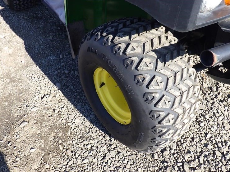 john-deere-gator-image-12