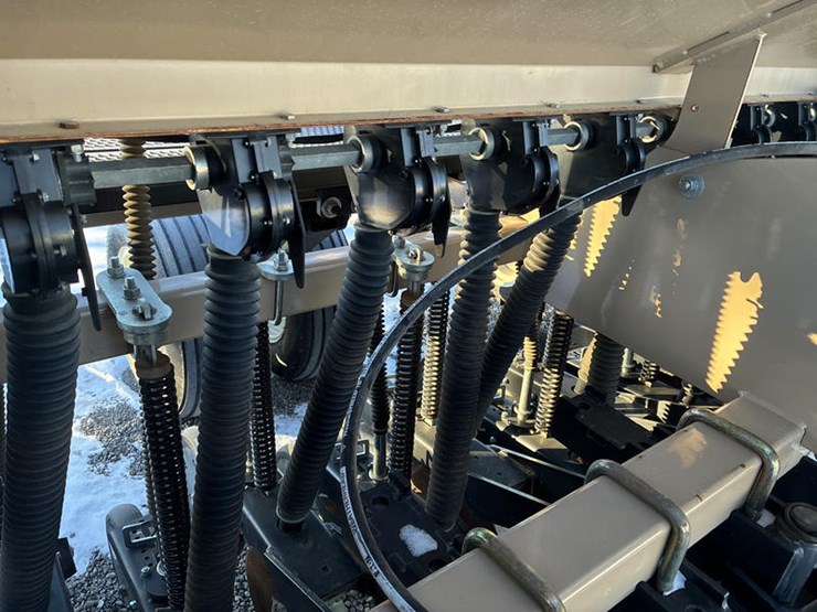 2022-remlinger-2300-image-44