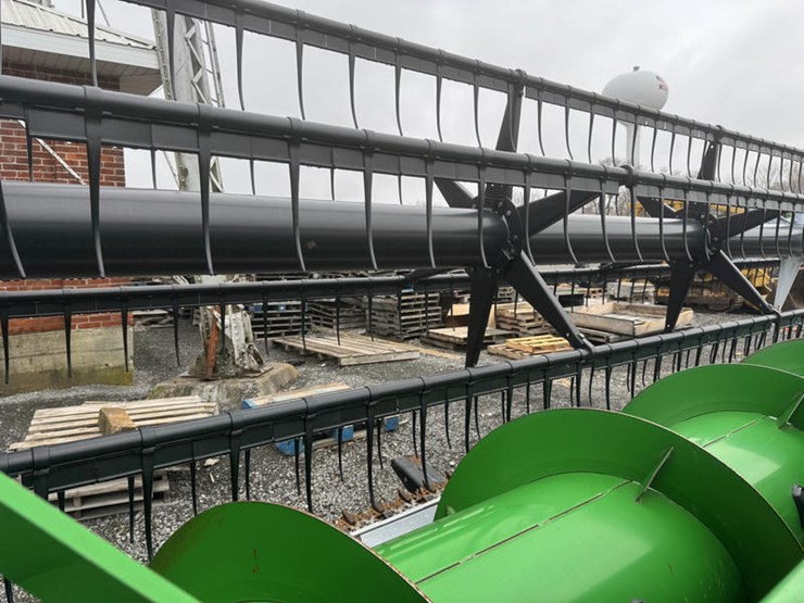 2004-john-deere-630f-image-5