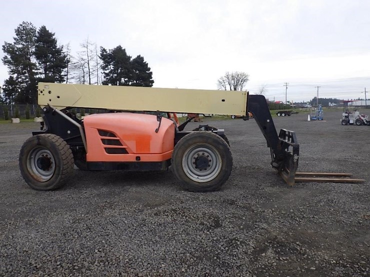 2014-jlg-g9-43a-image-4