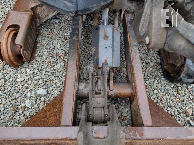 2011-bobcat-e35-image-20