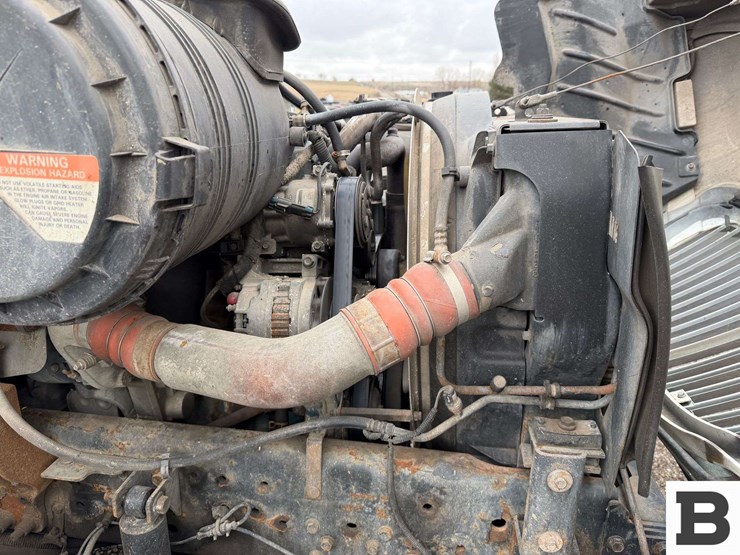 2006-international-durastar-4300-image-43