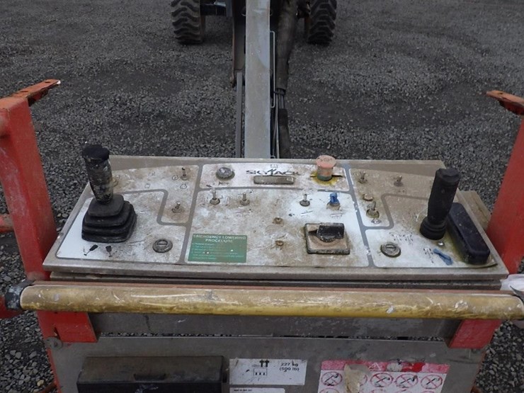 2017-skyjack-sj66t-image-22