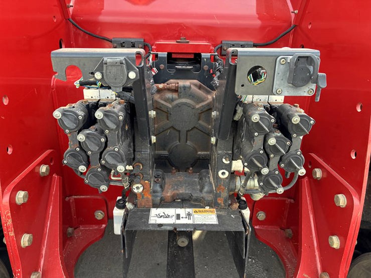 2015-case-ih-steiger-620-image-29