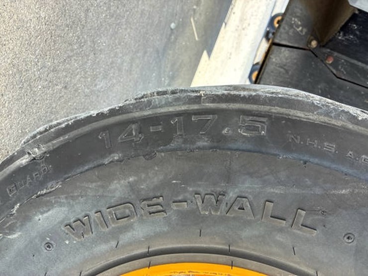 2018-jcb-930-image-52