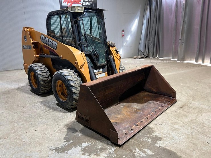 2015-case-sr220-image-7