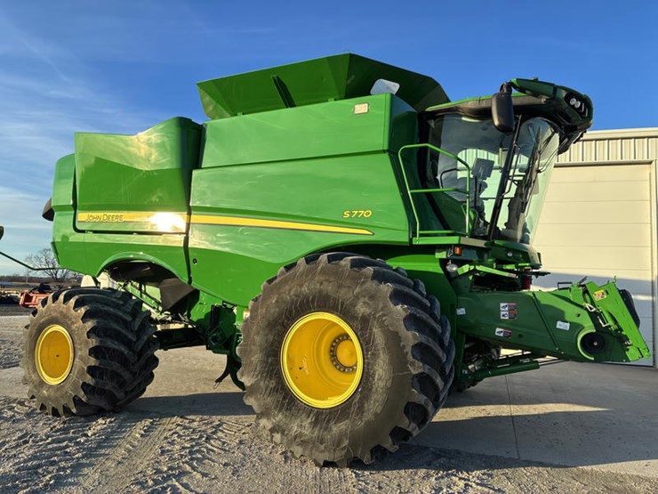 2021-john-deere-s770-image-1