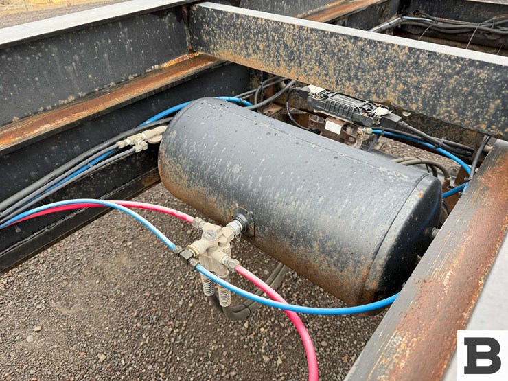 2011-dionbilt-dbnsl-220ar-chassis-trailer-image-28